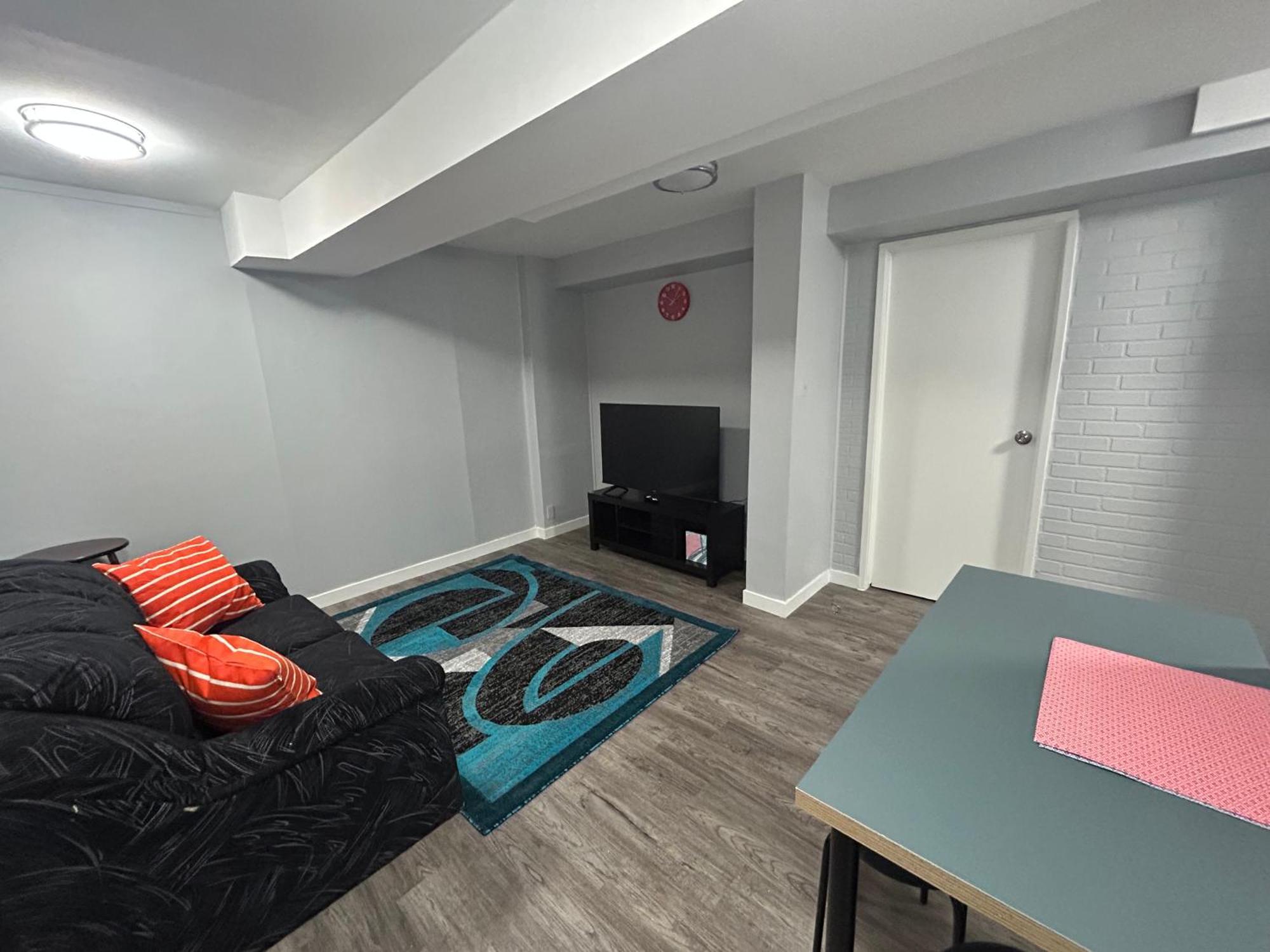 Cute Highlandpark Apartment Calgary Exterior photo